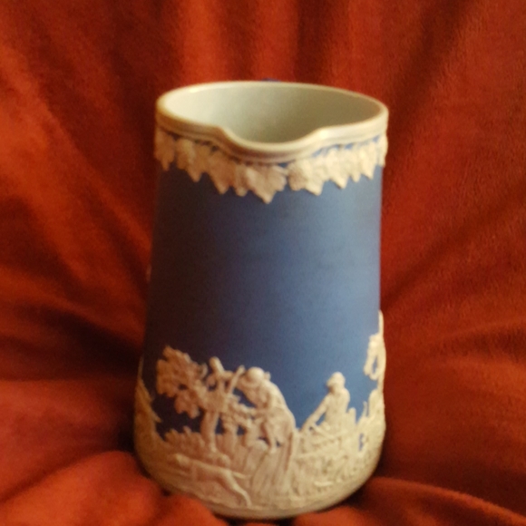Vintage Blue Jasperware Hunt Scene Pitcher England - Picture 2 of 7